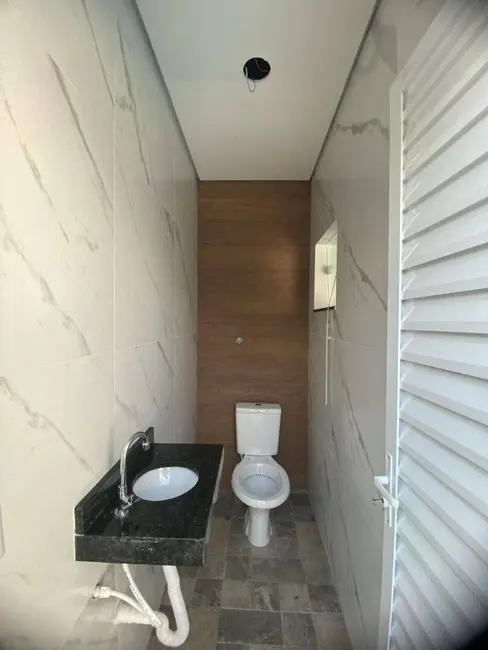 Foto 9 de Casa com 2 quartos à venda, 64m2 em Itanhaem - SP