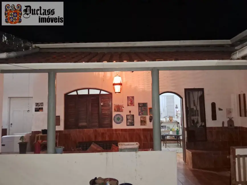 Foto 1 de Casa com 2 quartos à venda, 153m2 em Itanhaem - SP