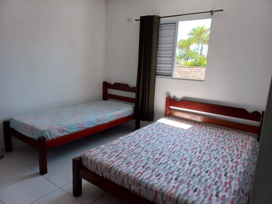 Foto 2 de Sobrado com 2 quartos à venda, 82m2 em Itanhaem - SP