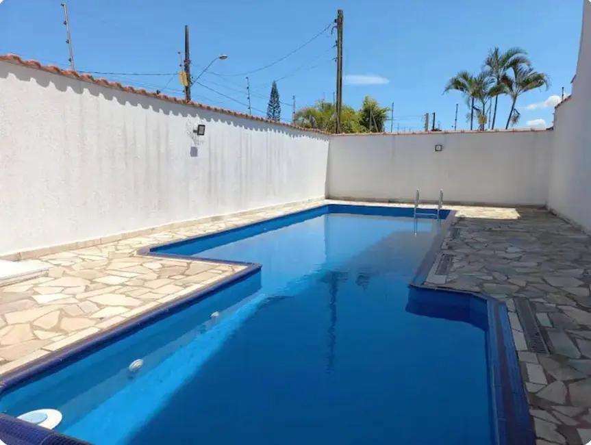 Foto 1 de Sobrado com 2 quartos à venda, 82m2 em Itanhaem - SP