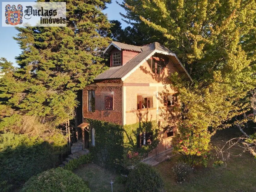 Foto 5 de Casa com 3 quartos à venda, 280m2 em Campos Do Jordao - SP