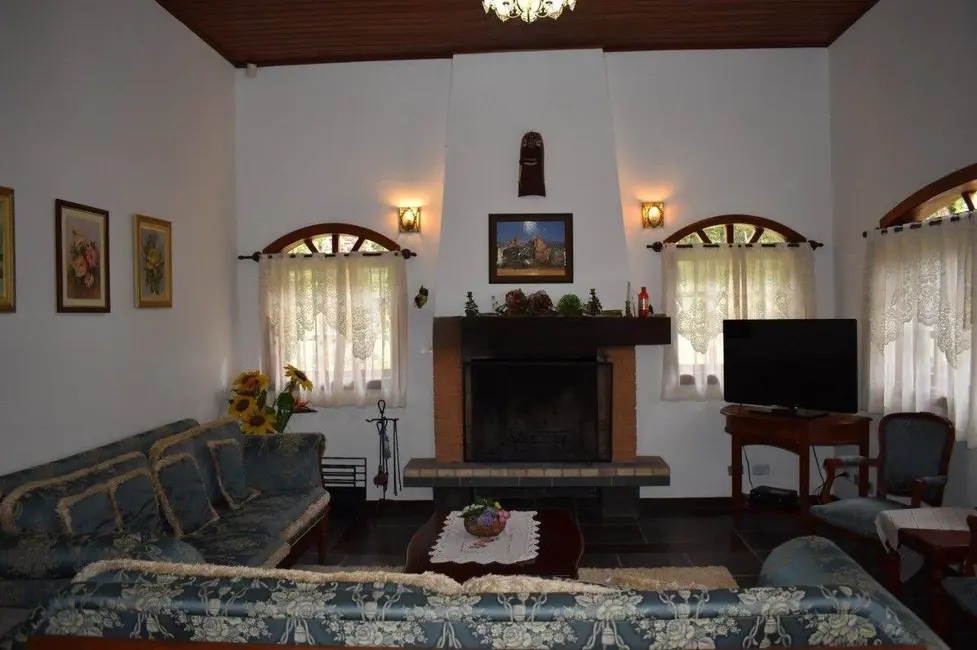 Foto 5 de Casa com 3 quartos à venda, 292m2 em Campos Do Jordao - SP