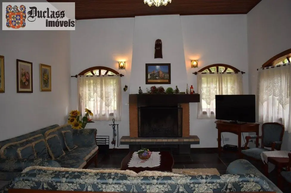 Foto 5 de Casa com 3 quartos à venda, 292m2 em Campos Do Jordao - SP