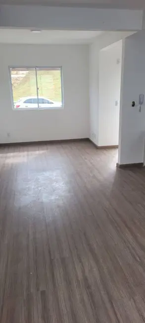 Sobrado com 2 quartos à venda, 89m2 em Extrema - MG - imagem 2 Foto 2 de Sobrado com 2 quartos à venda, 89m2 em Extrema - MG