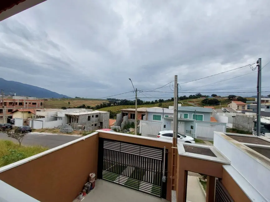 Casa com 2 quartos à venda, 90m2 em Extrema - MG - imagem 2 Foto 2 de Casa com 2 quartos à venda, 90m2 em Extrema - MG