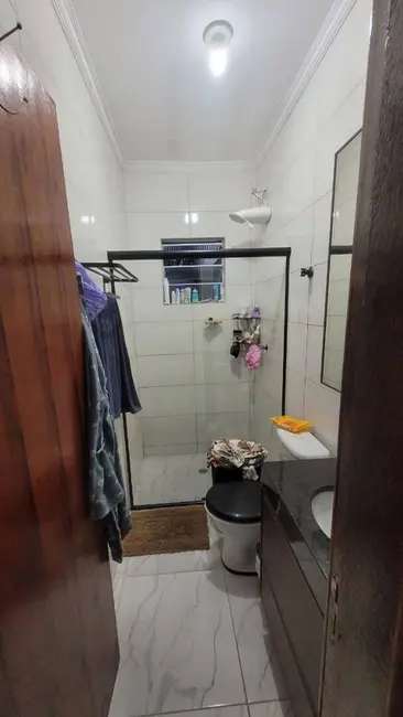Foto 8 de Casa com 2 quartos à venda, 69m2 em Itanhaem - SP