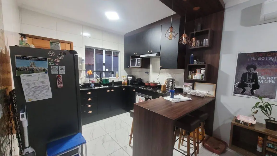 Foto 5 de Casa com 2 quartos à venda, 69m2 em Itanhaem - SP