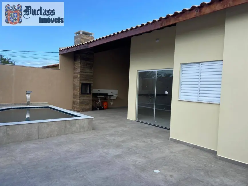 Foto 1 de Casa com 3 quartos à venda, 77m2 em Itanhaem - SP