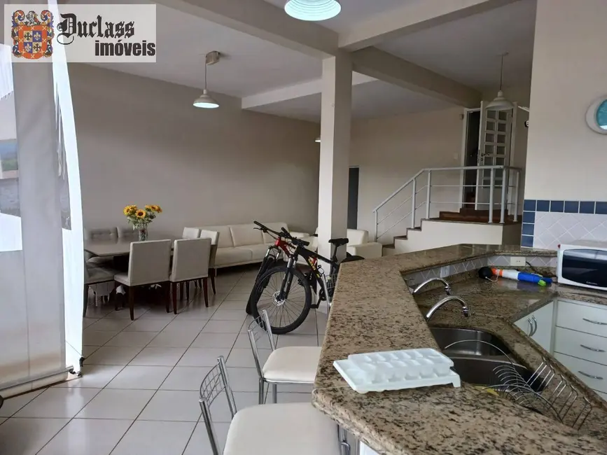 Sobrado com 4 quartos para alugar, 494m2 em Jardim Paulista, Atibaia - SP - imagem 8 Foto 8 de Sobrado com 4 quartos para alugar, 494m2 em Jardim Paulista, Atibaia - SP