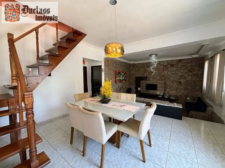 Foto 5 de Sobrado com 3 quartos à venda, 182m2 em Pontal de Santa Marina, Caraguatatuba - SP