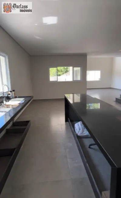 Foto 8 de Sobrado com 4 quartos à venda, 286m2 em Atibaia - SP