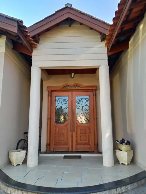 Foto 4 de Casa com 4 quartos à venda, 320m2 em Condomínio Parque das Garças I, Atibaia - SP