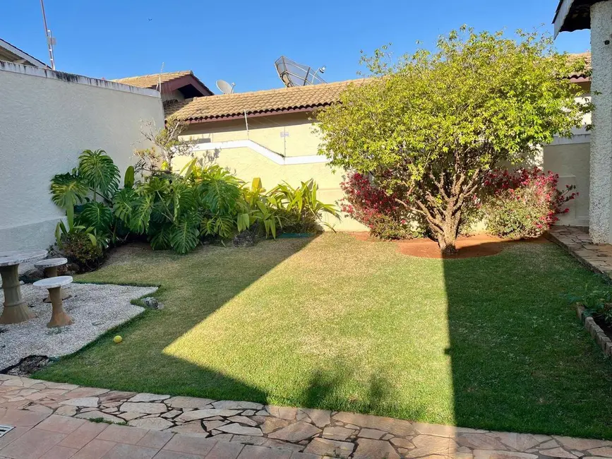 Foto 8 de Casa com 3 quartos à venda, 301m2 em Jardim Itaperi, Atibaia - SP