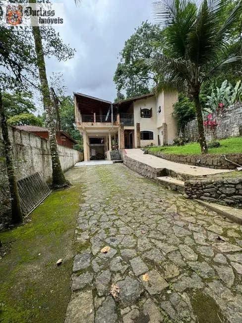Foto 1 de Casa com 5 quartos à venda, 200m2 em Ubatuba - SP