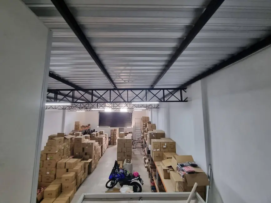 Foto 3 de Armazém / Galpão à venda, 300m2 em Jardim Imperial, Atibaia - SP
