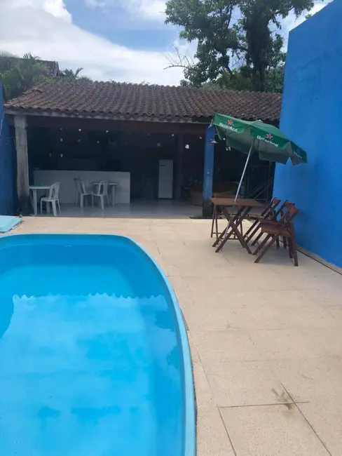 Foto 1 de Casa com 4 quartos à venda, 160m2 em Ubatuba - SP