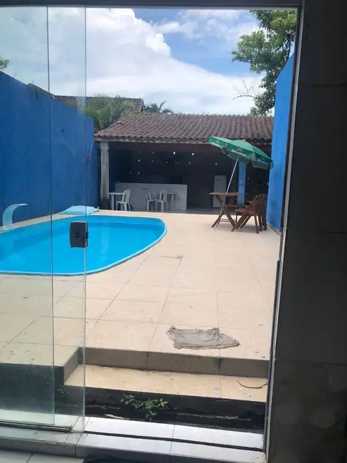 Foto 2 de Casa com 4 quartos à venda, 160m2 em Ubatuba - SP