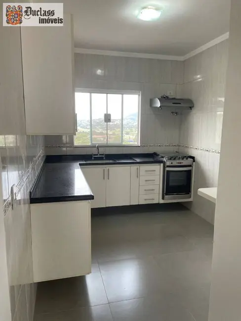Sobrado com 3 quartos à venda, 108m2 em Jardim Brogotá, Atibaia - SP - imagem 4 Foto 4 de Sobrado com 3 quartos à venda, 108m2 em Jardim Brogotá, Atibaia - SP