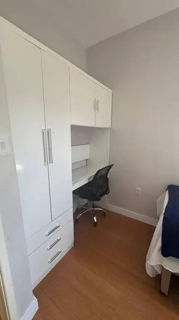 Foto 8 de Sobrado com 2 quartos à venda, 64m2 em Martim de Sá, Caraguatatuba - SP