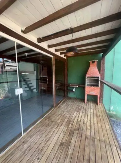 Foto 3 de Sobrado com 3 quartos à venda, 120m2 em Sao Sebastiao - SP