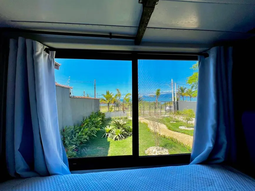 Foto 4 de Sobrado com 3 quartos à venda, 141m2 em Balneário Copacabana, Caraguatatuba - SP