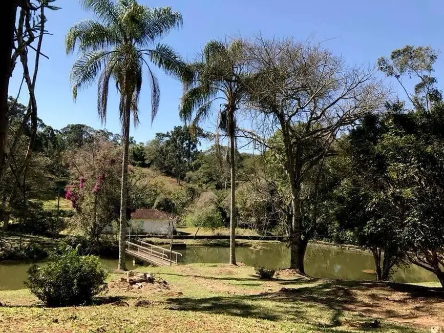 Foto 1 de Sítio / Rancho com 2 quartos à venda, 100m2 em Extrema - MG