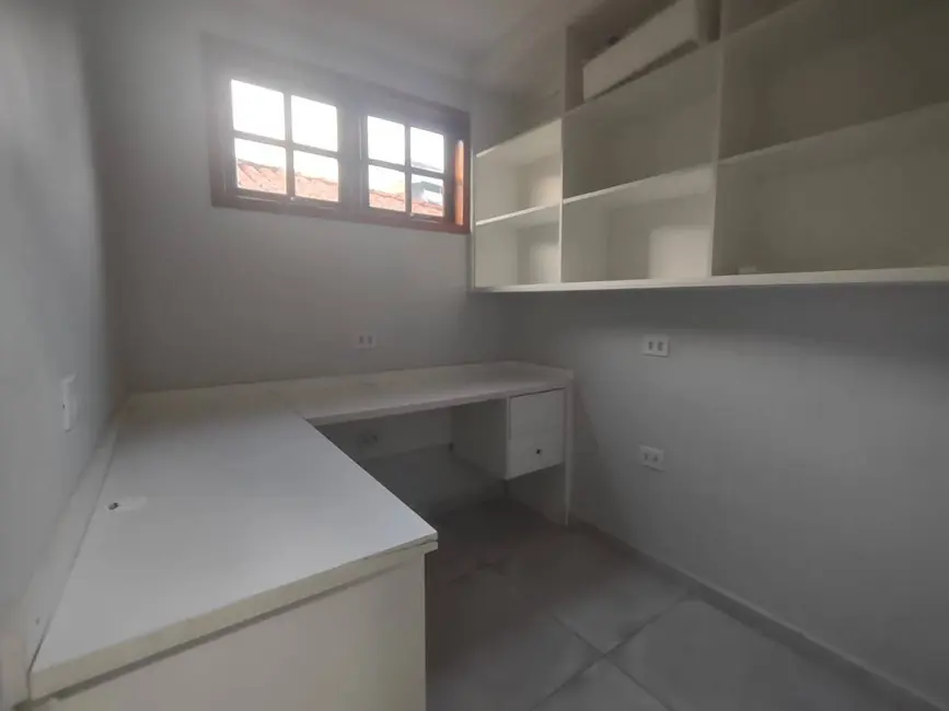 Casa com 4 quartos para alugar, 200m2 em Vila Cavaton, São Paulo - SP - imagem 5 Foto 5 de Casa com 4 quartos para alugar, 200m2 em Vila Cavaton, São Paulo - SP