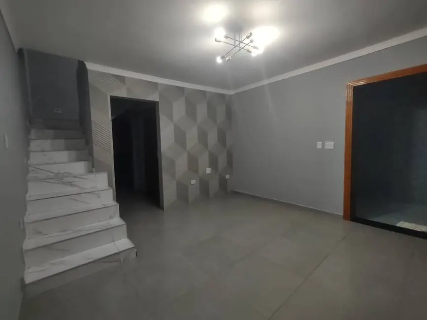 Casa com 4 quartos para alugar, 200m2 em Vila Cavaton, São Paulo - SP - imagem 1 Foto 1 de Casa com 4 quartos para alugar, 200m2 em Vila Cavaton, São Paulo - SP