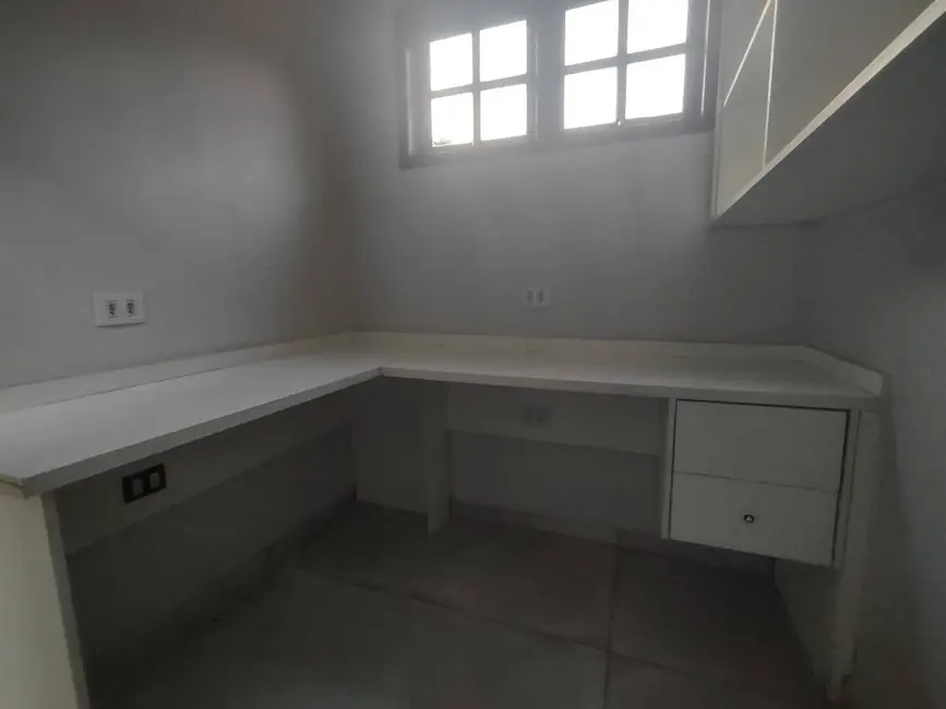 Casa com 4 quartos para alugar, 200m2 em Vila Cavaton, São Paulo - SP - imagem 2 Foto 2 de Casa com 4 quartos para alugar, 200m2 em Vila Cavaton, São Paulo - SP