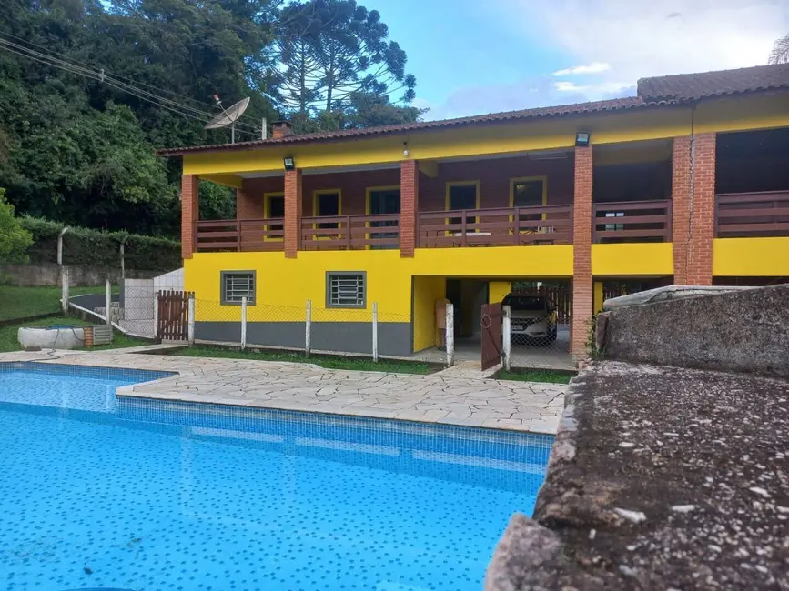 Foto 3 de Chácara com 7 quartos à venda, 550m2 em Camanducaia - MG