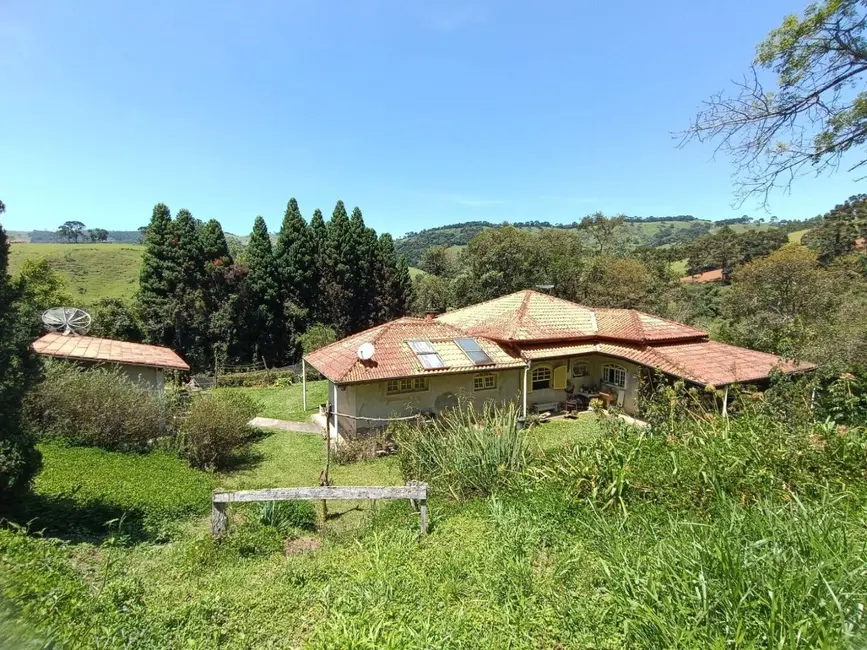 Foto 1 de Sítio / Rancho com 7 quartos à venda, 180m2 em Camanducaia - MG