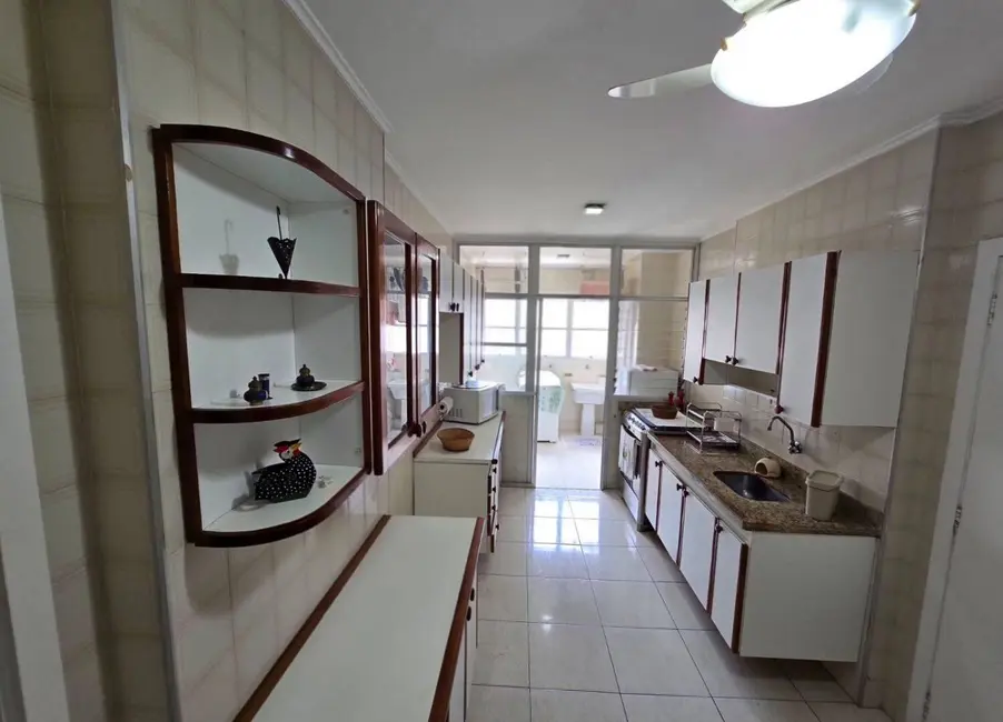 Foto 5 de Apartamento com 3 quartos à venda, 122m2 em Guaruja - SP