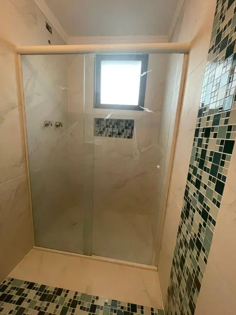 Foto 4 de Apartamento com 4 quartos à venda, 138m2 em Guaruja - SP