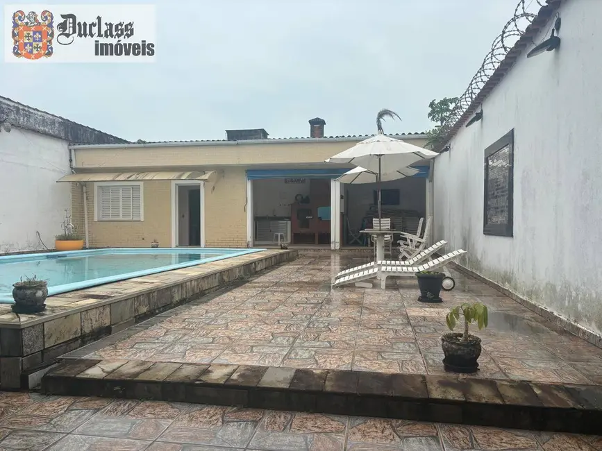 Foto 1 de Casa com 3 quartos à venda, 257m2 em Mongagua - SP