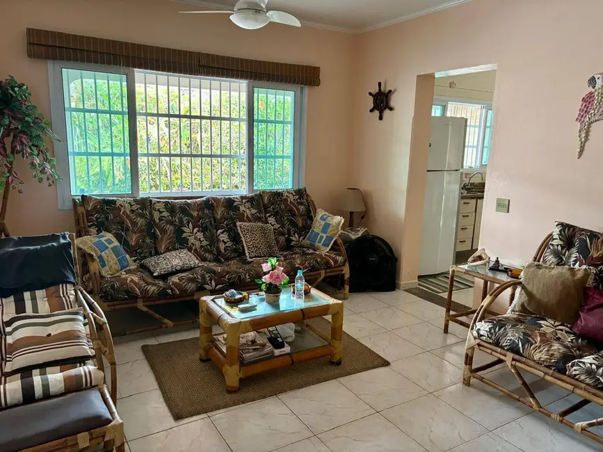 Foto 4 de Casa com 3 quartos à venda, 257m2 em Mongagua - SP