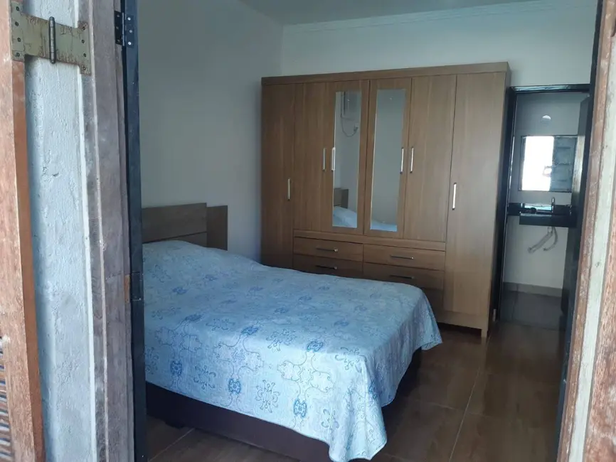 Foto 3 de Casa com 4 quartos à venda, 180m2 em Jardim Virgínia, Guaruja - SP