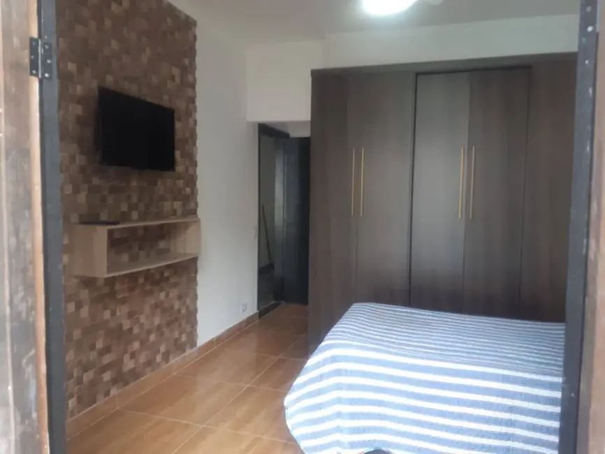 Foto 4 de Casa com 4 quartos à venda, 180m2 em Jardim Virgínia, Guaruja - SP