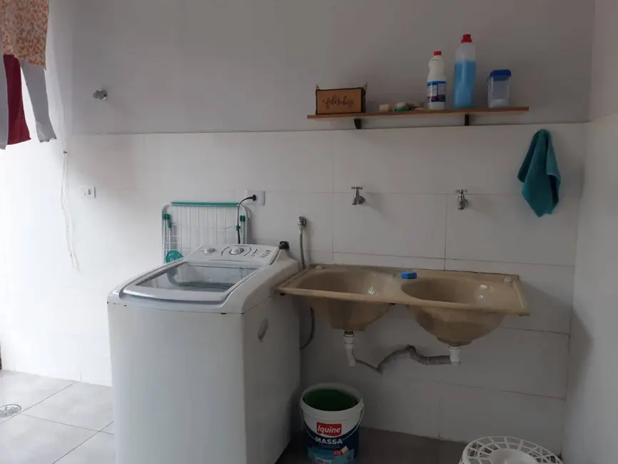 Foto 7 de Casa com 4 quartos à venda, 180m2 em Jardim Virgínia, Guaruja - SP