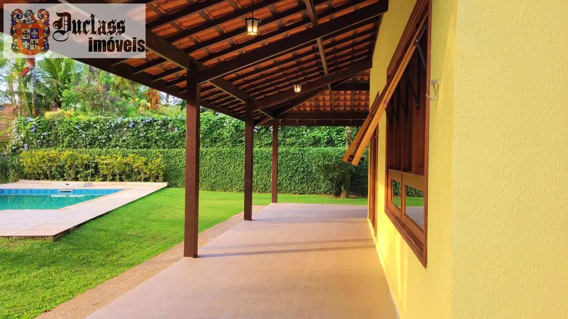 Casa com 3 quartos à venda, 480m2 em Balneário Praia do Pernambuco, Guaruja - SP - imagem 3 Foto 3 de Casa com 3 quartos à venda, 480m2 em Balneário Praia do Pernambuco, Guaruja - SP
