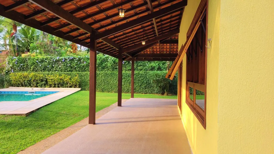 Foto 3 de Casa com 3 quartos à venda, 480m2 em Balneário Praia do Pernambuco, Guaruja - SP