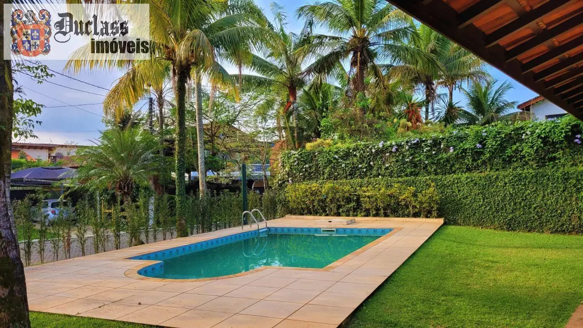Casa com 3 quartos à venda, 480m2 em Balneário Praia do Pernambuco, Guaruja - SP - imagem 4 Foto 4 de Casa com 3 quartos à venda, 480m2 em Balneário Praia do Pernambuco, Guaruja - SP