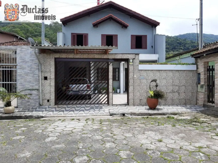 Foto 1 de Sobrado com 4 quartos à venda, 86m2 em Mongagua - SP
