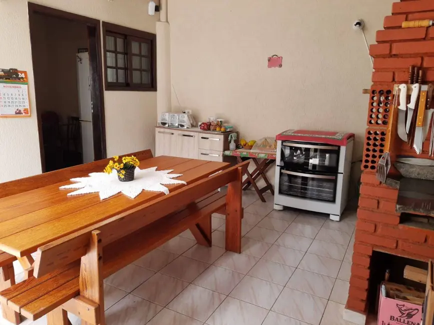 Foto 9 de Sobrado com 4 quartos à venda, 86m2 em Mongagua - SP