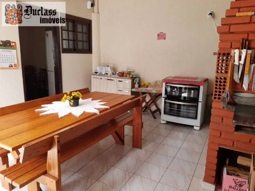 Foto 9 de Sobrado com 4 quartos à venda, 86m2 em Mongagua - SP