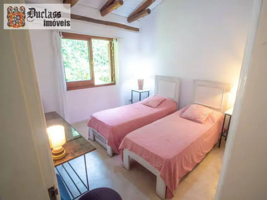 Casa com 3 quartos à venda, 200m2 em Ubatuba - SP - imagem 8 Foto 8 de Casa com 3 quartos à venda, 200m2 em Ubatuba - SP