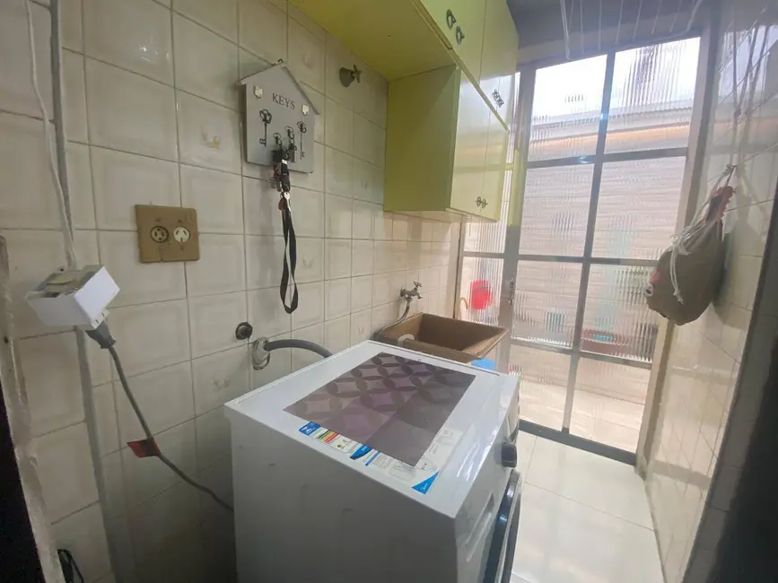 Foto 7 de Sobrado com 2 quartos à venda, 69m2 em Guaruja - SP