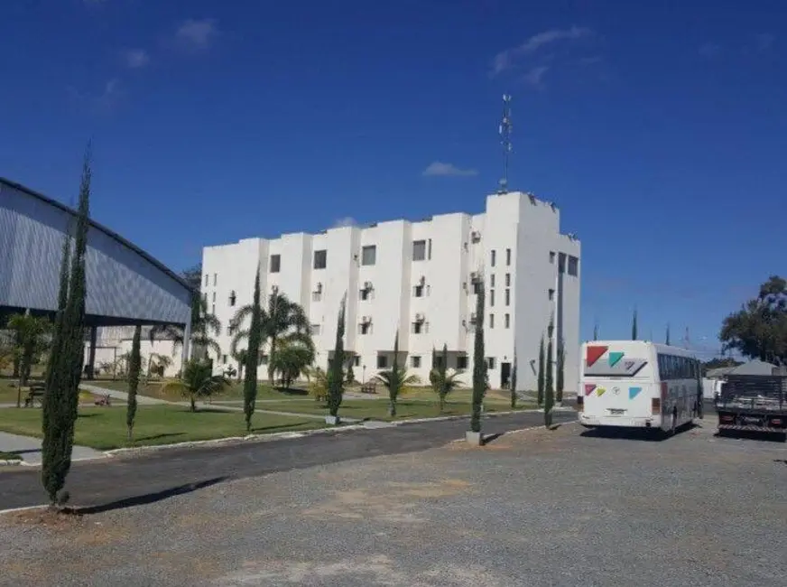 Foto 2 de Sala Comercial à venda, 2012m2 em Curvelo - MG