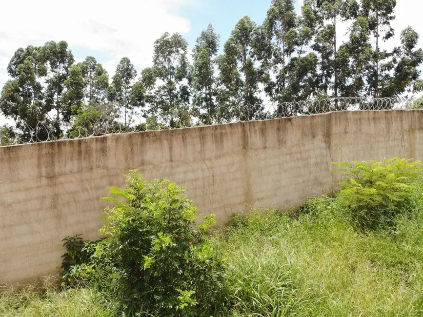 Foto 2 de Sala Comercial à venda, 107100m2 em Curvelo - MG