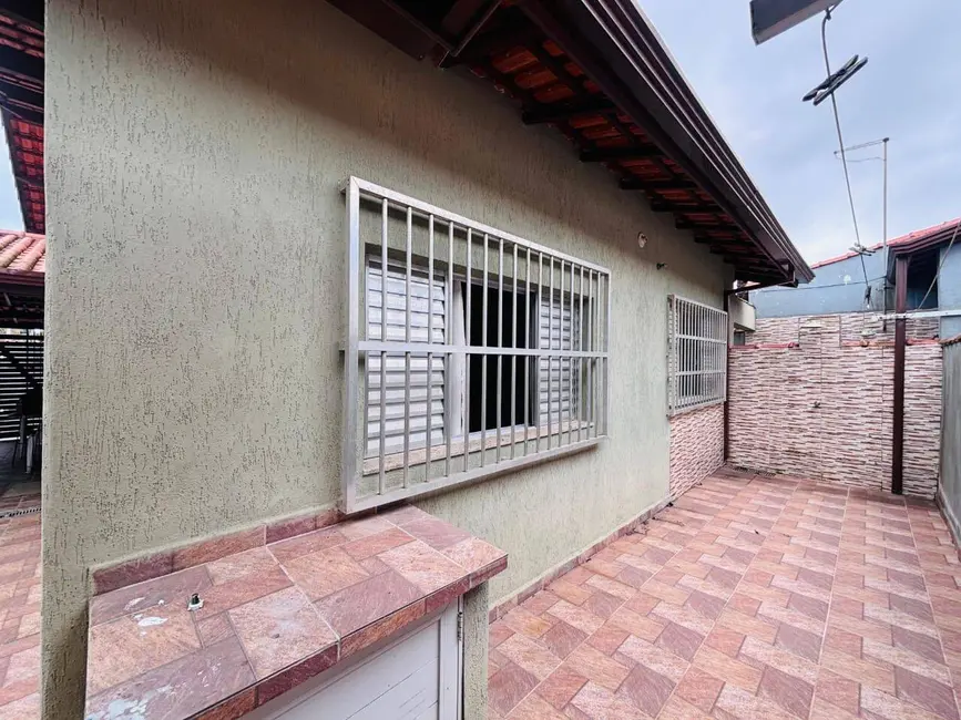 Foto 3 de Casa com 5 quartos à venda, 244m2 em Itanhaem - SP