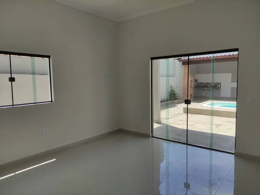 Foto 6 de Casa com 3 quartos à venda, 158m2 em Itanhaem - SP